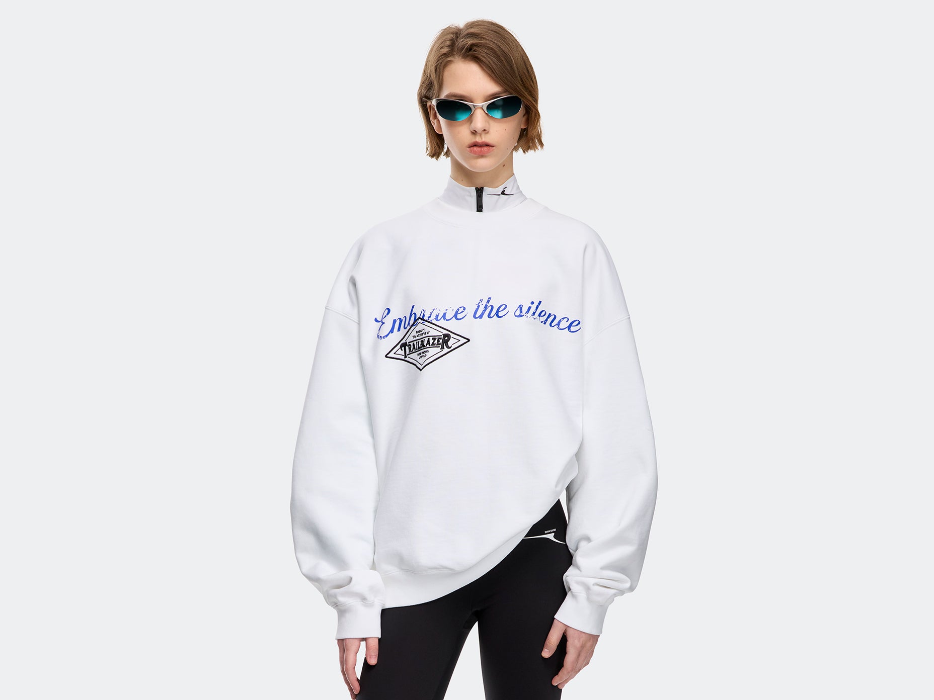 Dawn Crew Relaxed - Graphic - Bold White