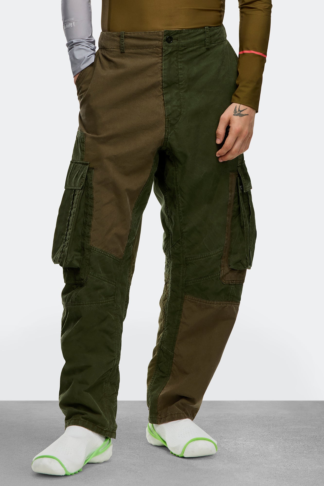 Bi-colour Edge Pant - Evergreen Khaki - Image 2