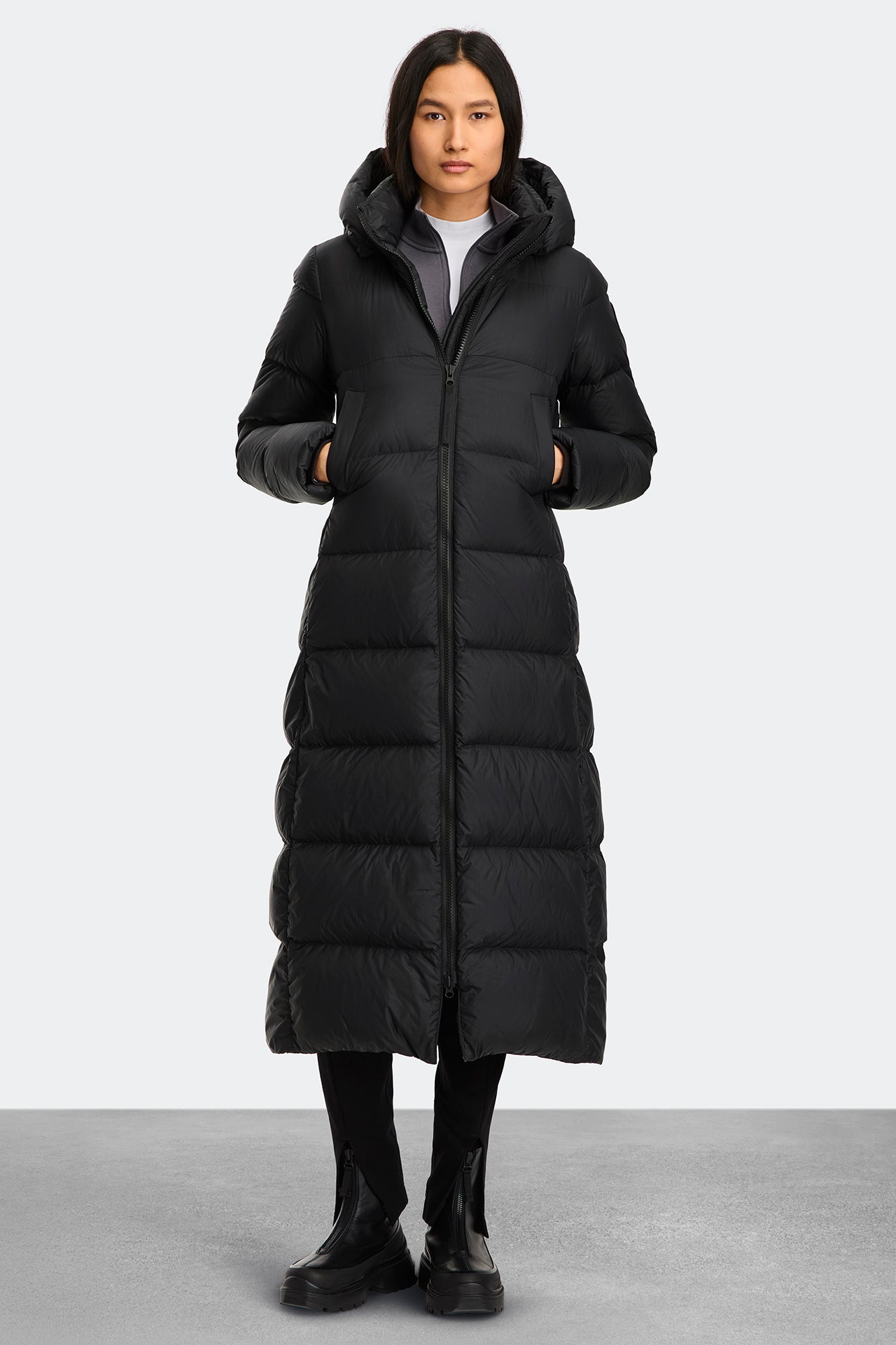 Mystique Puffer  Tonal Label - Black