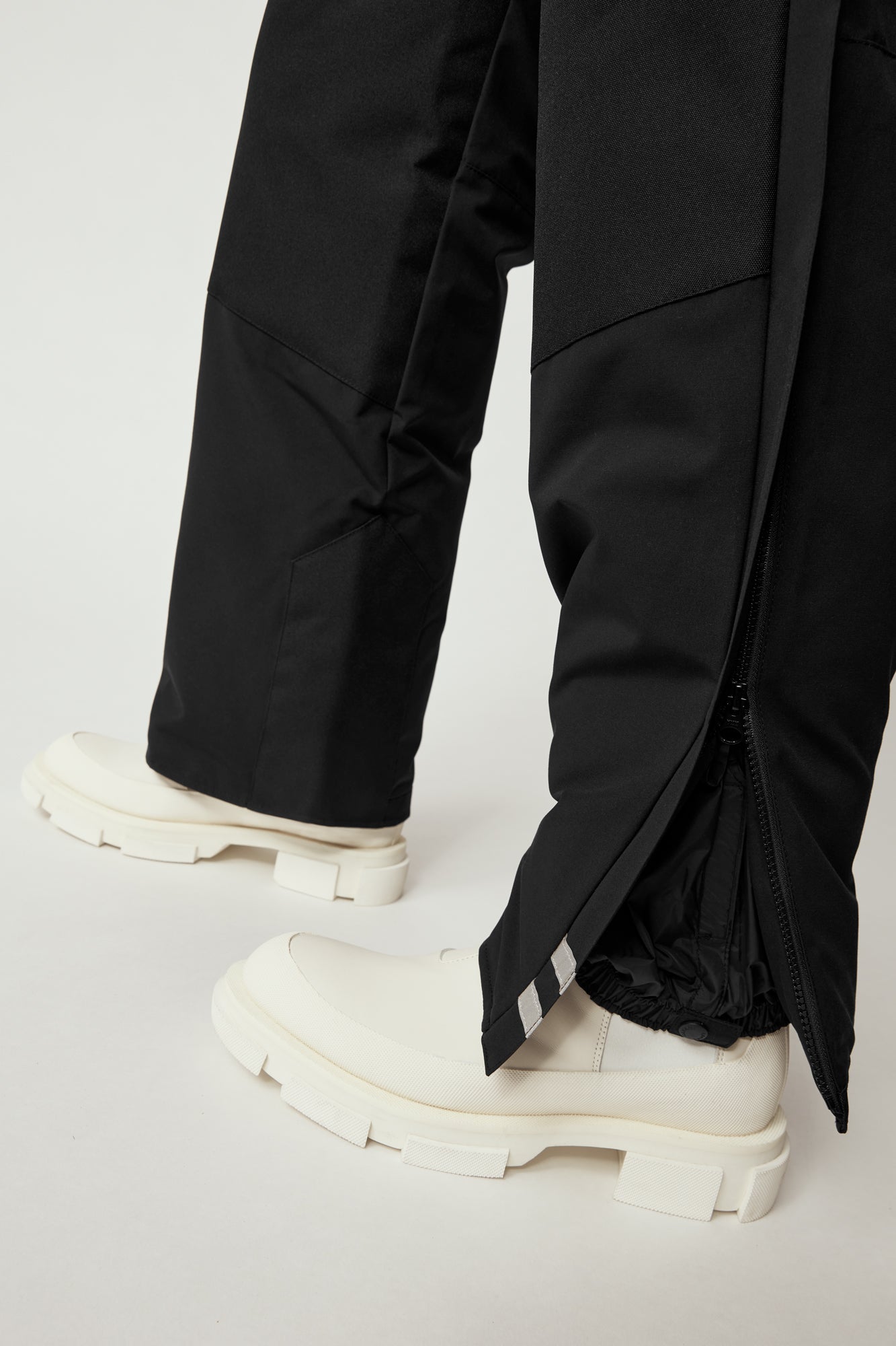 Tundra Cargo Pant (Women) - Black