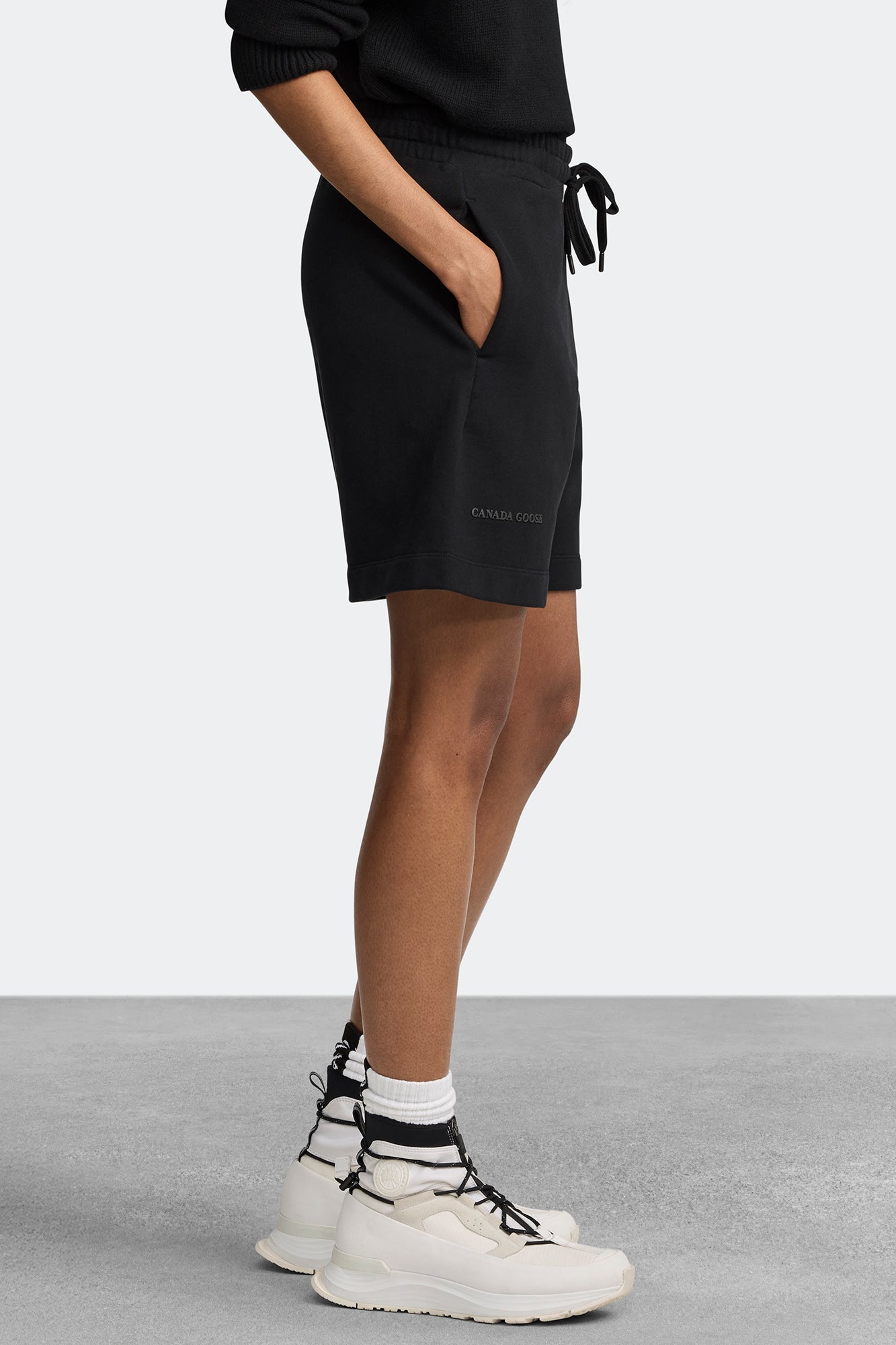 Muskoka Relaxed Short (Women) - Black