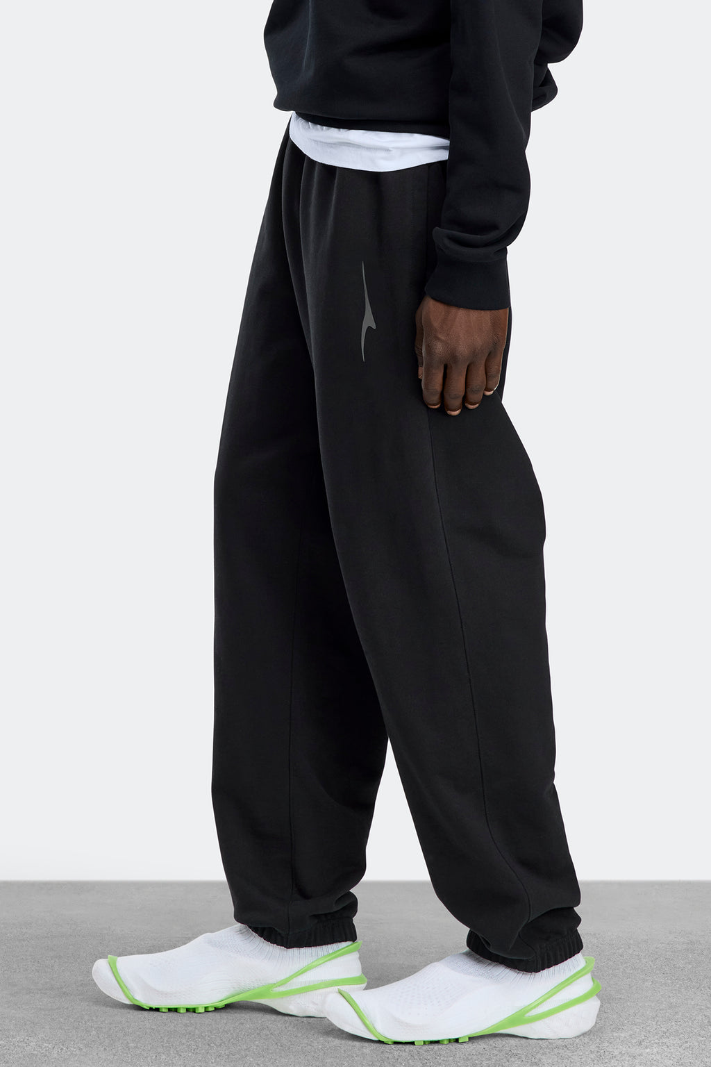 Rigel Jogger - Ebony Black