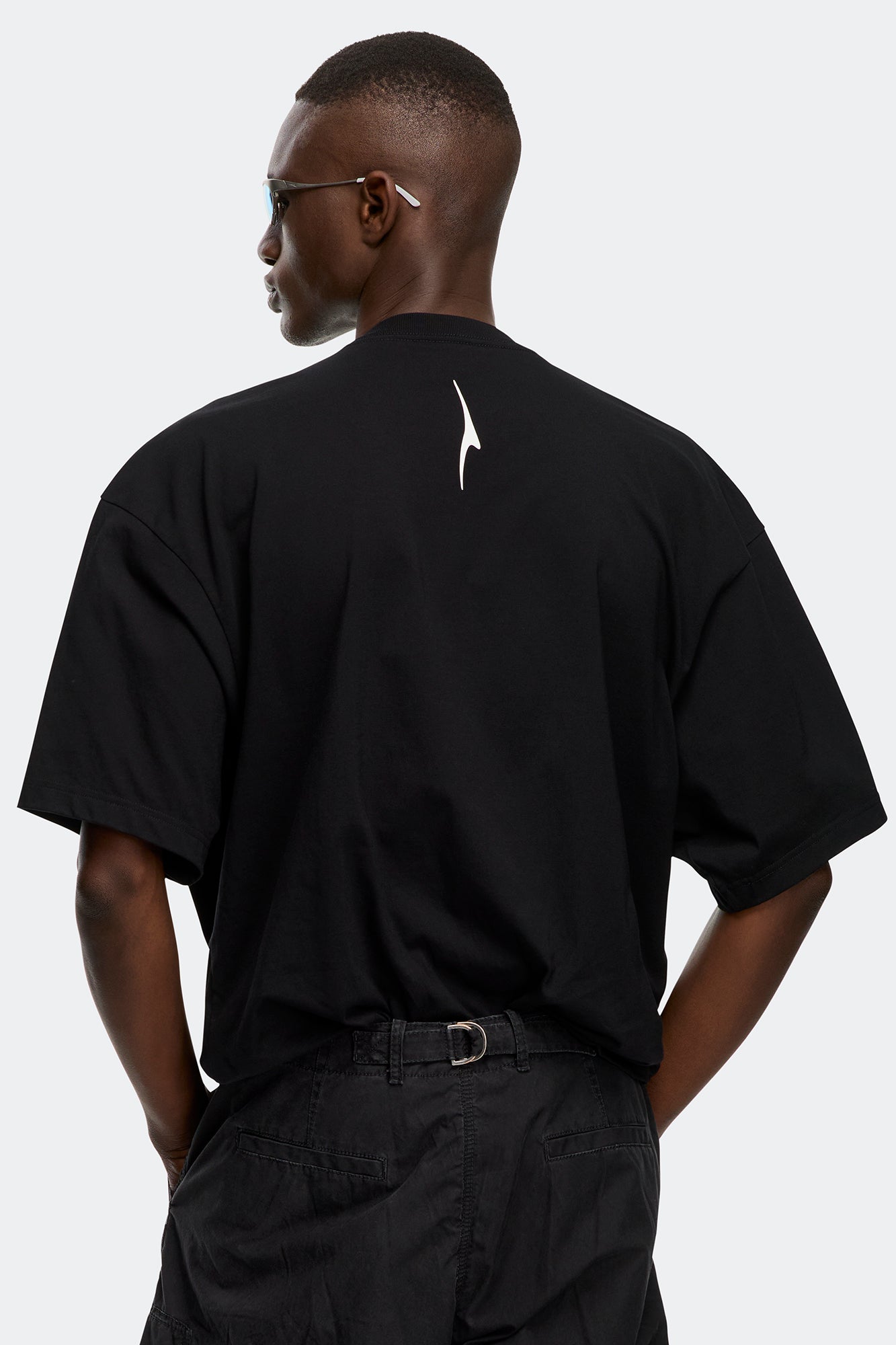 Zenith Tee - Chase The Wind Black