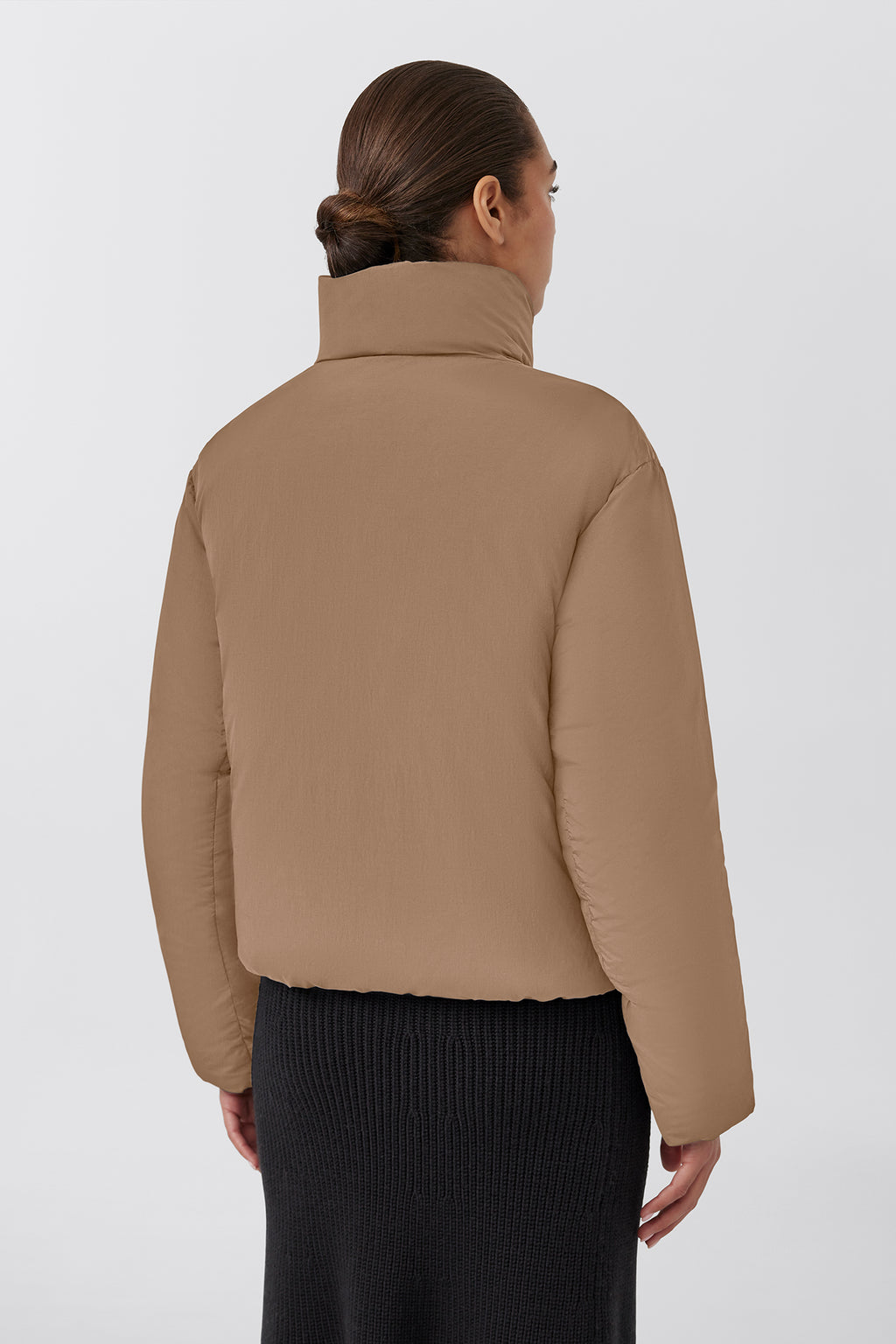 Junction Cropped Puffer Black Label (Women) - Desert Sand