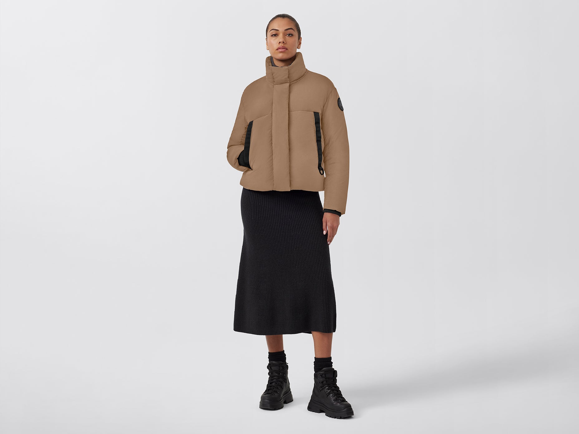 Junction Cropped Puffer Black Label (Women) - Desert Sand