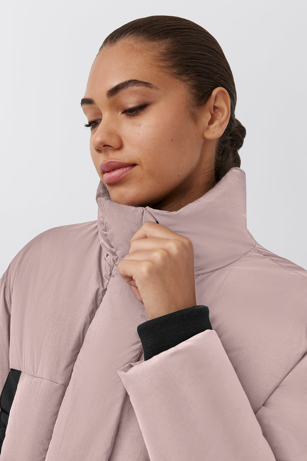 Junction Cropped Puffer Black Label (Women) - Lucent Rose