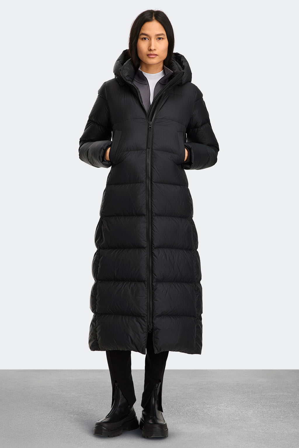 Mystique Puffer  Tonal Label - Black