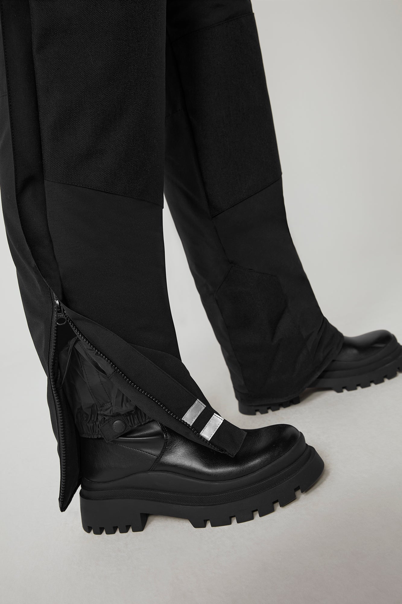 Tundra Bib Overall - Black