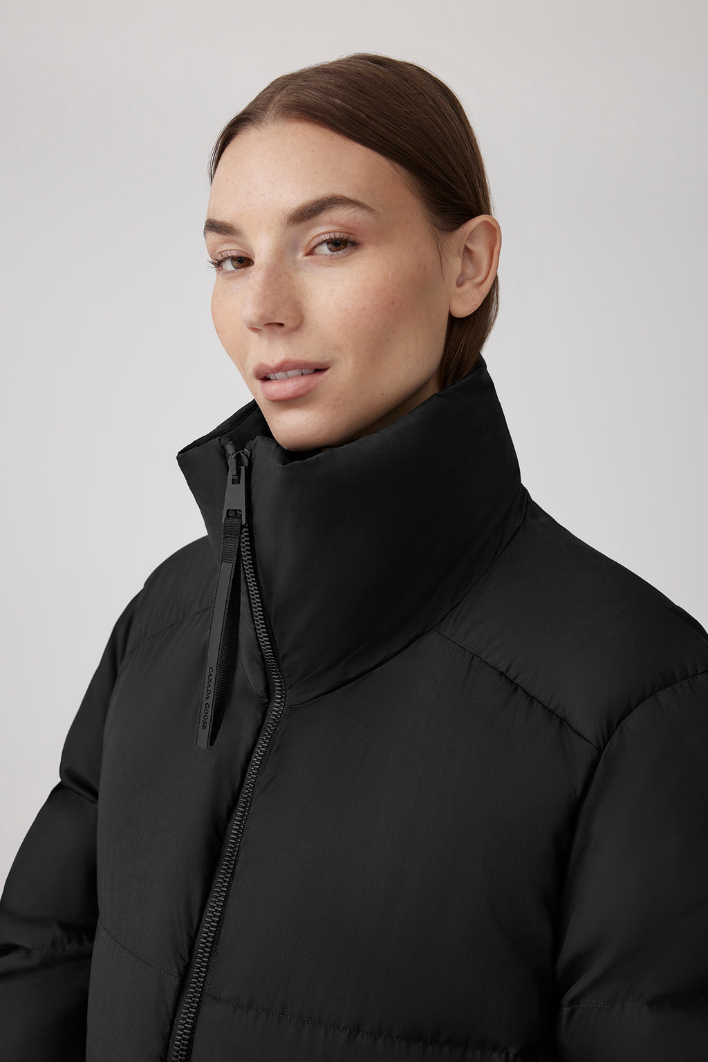 Garnet Cropped Puffer (Women) - Black