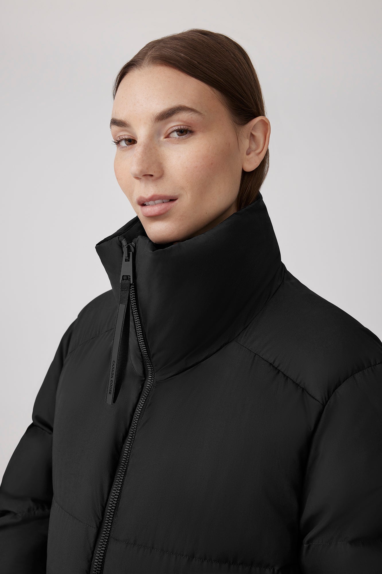 Garnet Cropped Puffer (Women) - Black