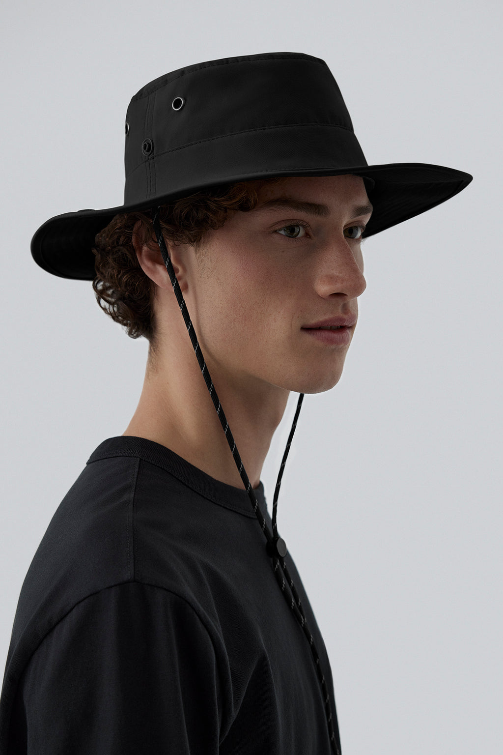 Venture Bucket Hat - Black