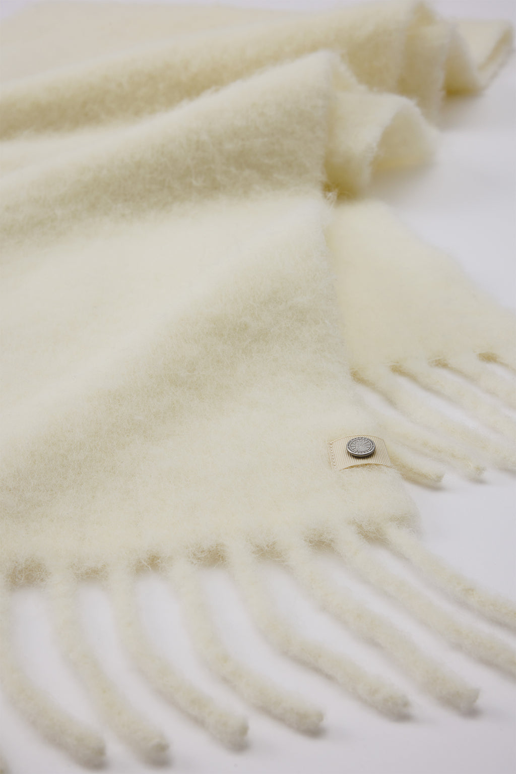 Alpaca Scarf (Women) - Linen - Image 5